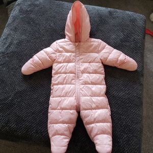 Old navy baby snowsuit 6-12 mos